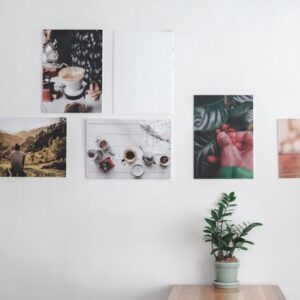 Photo "How Can I Create a Gallery Wall or Display Artwork and Photographs Effectively in My Home?"