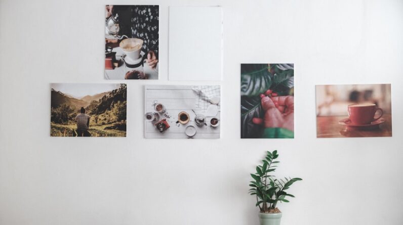 Photo "How Can I Create a Gallery Wall or Display Artwork and Photographs Effectively in My Home?"
