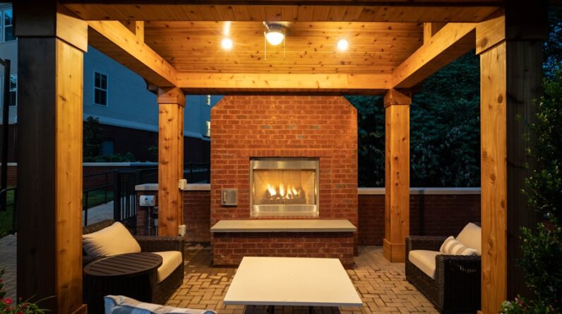 Photo "What Are the Design Strategies for Integrating Indoor and Outdoor Living Spaces Seamlessly?"