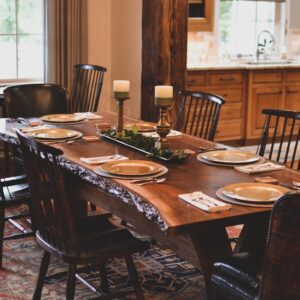 Photo Handcrafted furniture